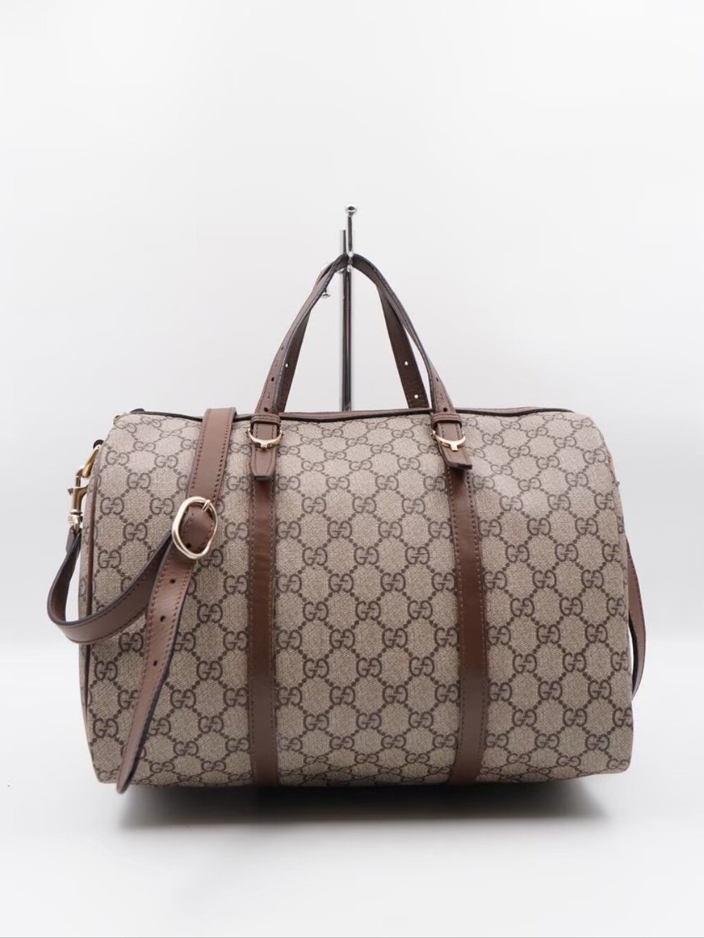 CK35 💟 GUCCI GG Supreme Monogram Nice Boston